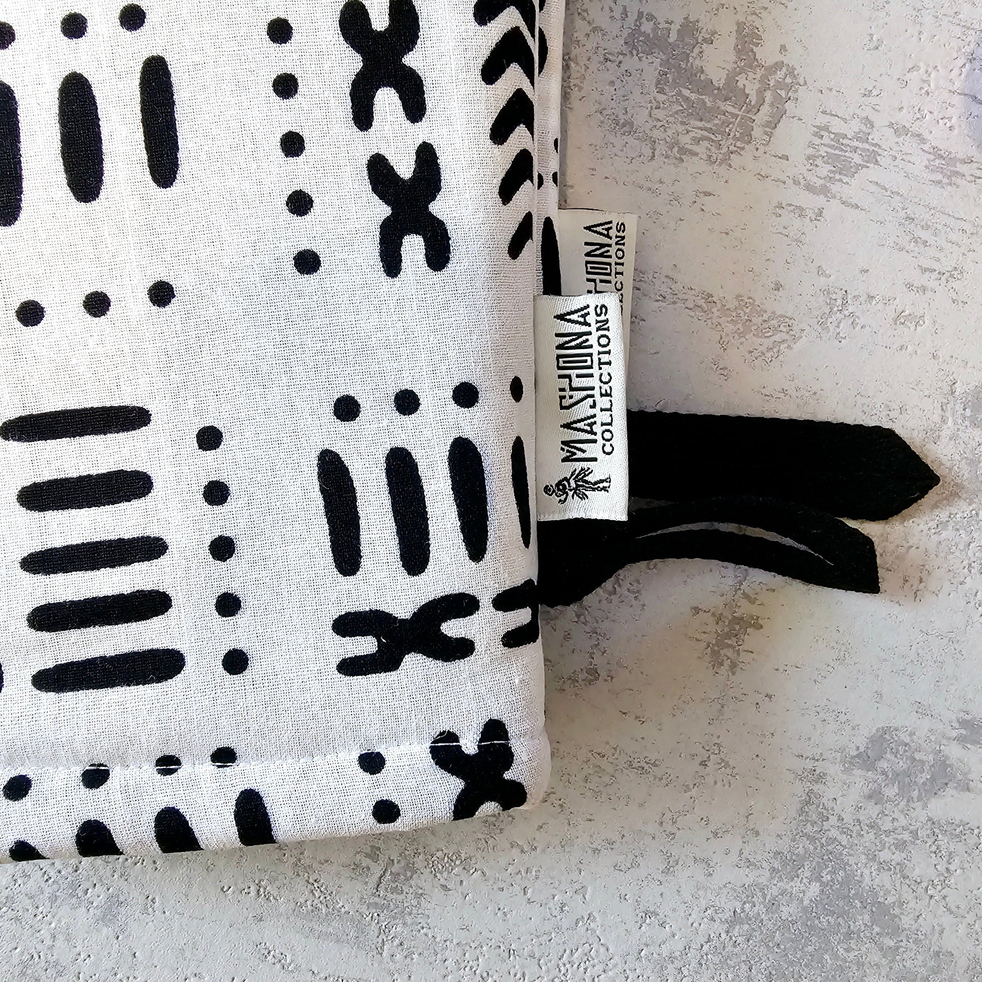 Handmade Oven Gloves, Close Up, Black, White