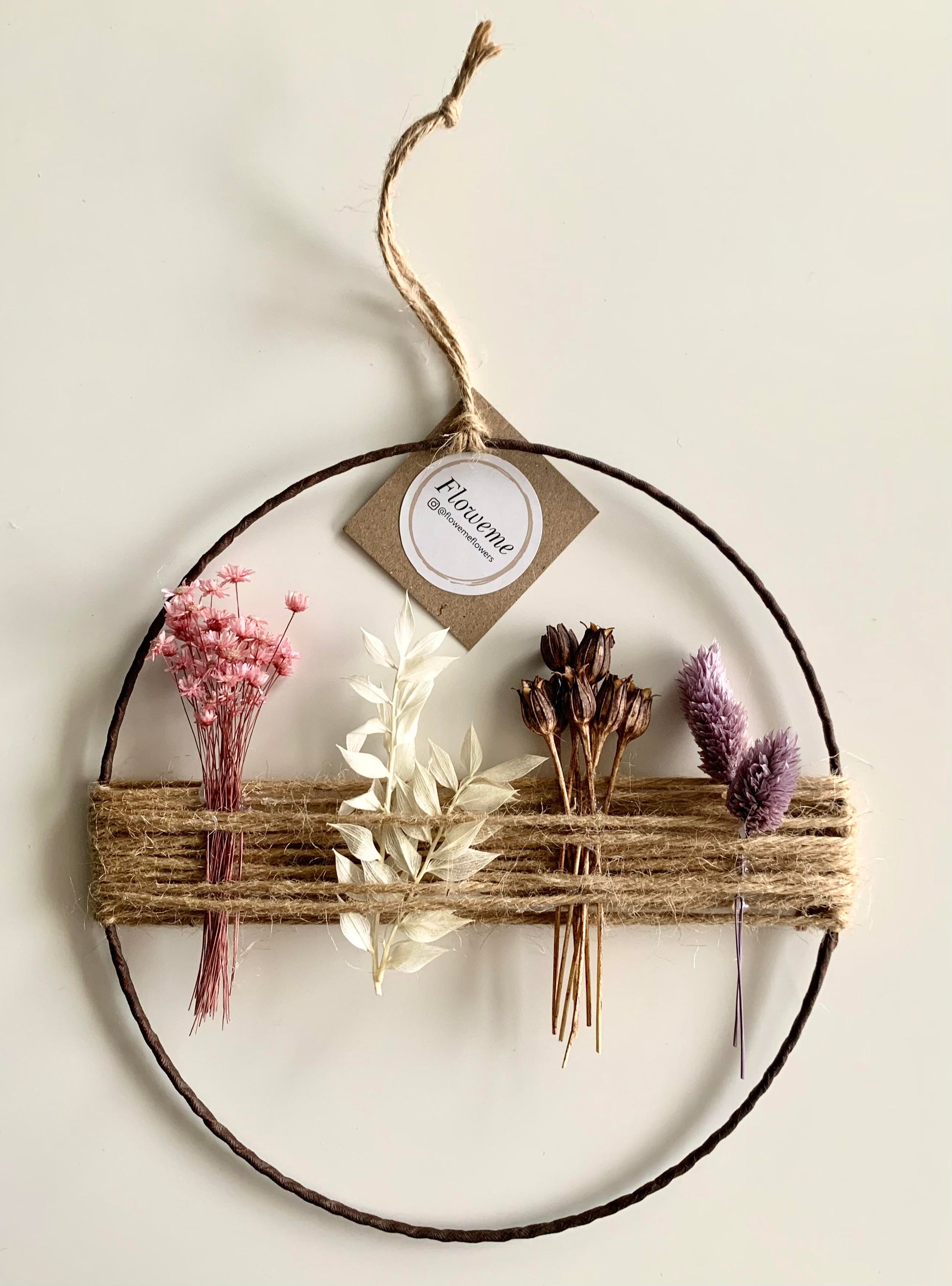 Handmade Dried Flower Wreath, Front View, Pink